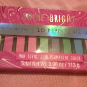 Hair chalk